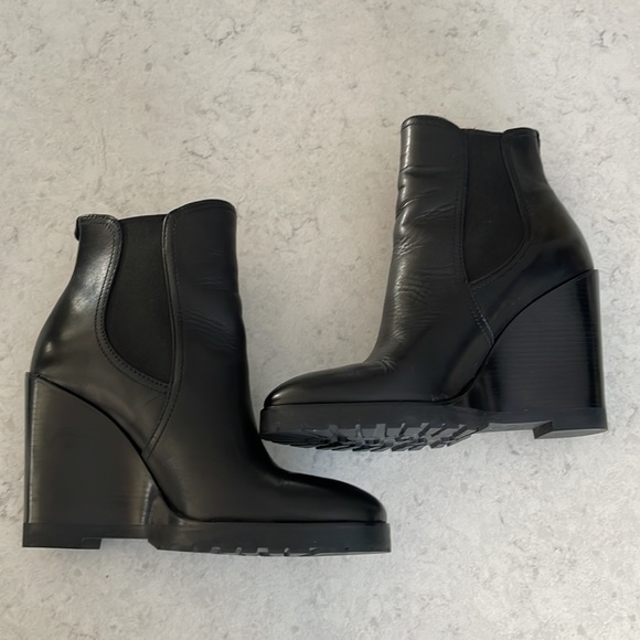 MICHAEL Michael Kors BLACK WEDGE BOOTIE - Picture 10 of 16